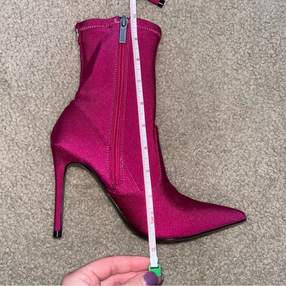 NWT Guess Women’s Frita Ankle Boot Size 5 - Picture 4 of 15